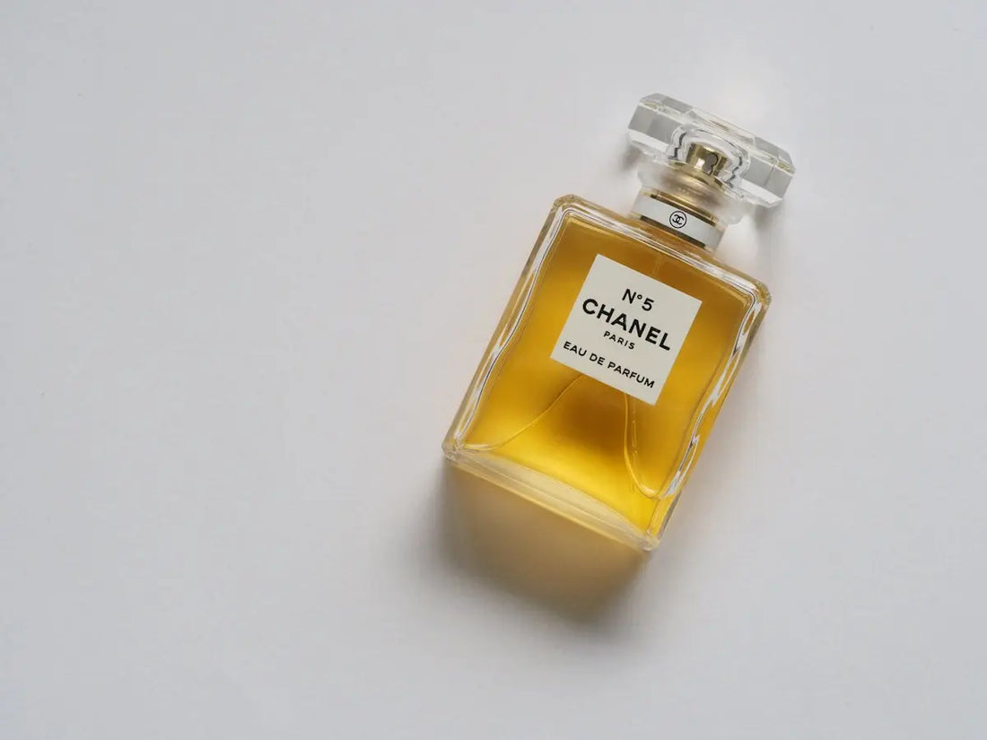 L'Art du Parfum: Harmonie entre Le Sillage et le Lieu - Cpourtoi.Net