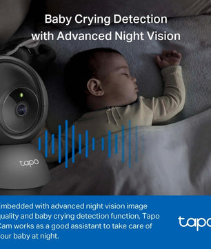 Caméra Tapo C200 surveillant un bébé endormi avec vision nocturne avancée et détection des pleurs pour sécurité nocturne optimale.