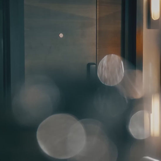 Effet de flou artistique dans un intérieur moderne, sans lien direct avec le robot aspirateur Ultenic T10 Pro ou ses fonctionnalités.